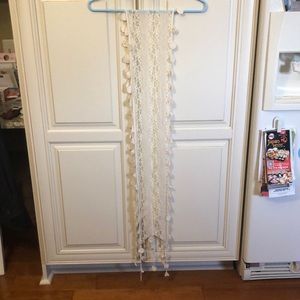 Beautiful Cream Lace Scarf